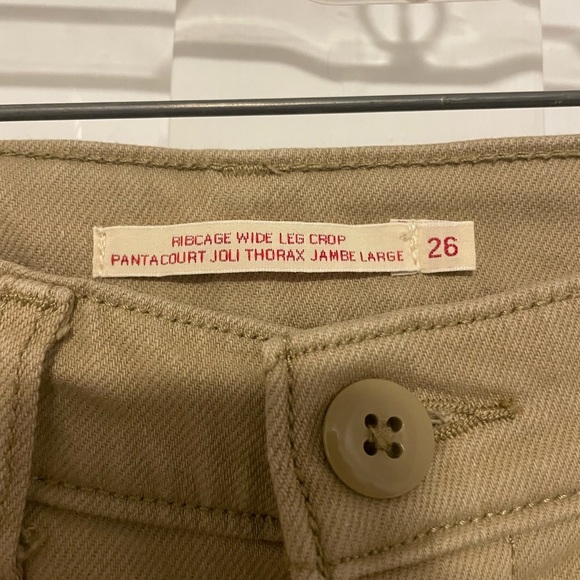 Levi’s beige wide leg crop Jean - Picture 3 of 5